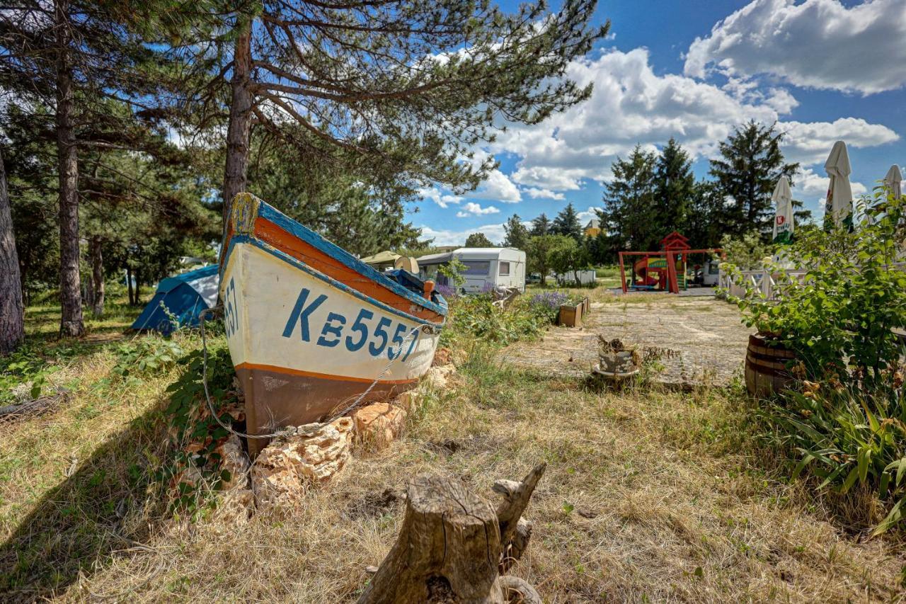 Camping Saint George Topola Buitenkant foto
